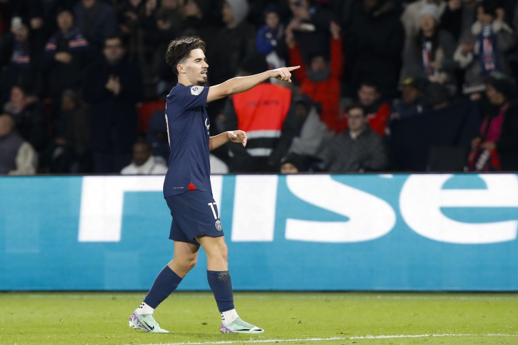 星空体育官方入口-维蒂尼亚坦言折射进球存在运气成分 但强调球队始终具备破门能力