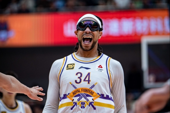 星空体育官网-直播吧独家：广东辽宁均给萨林杰开出了税后120万美元报价