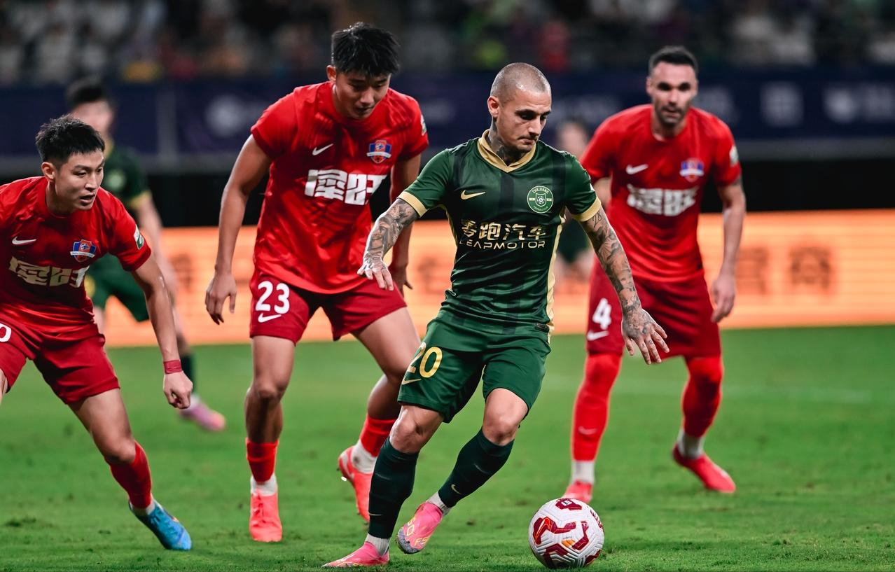 星空体育-欧洲劲旅公布名单！2中超现役+1中超旧将在列，买对不买贵的代表